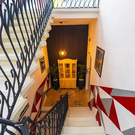 Quiet Double Ensuite Слима