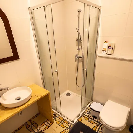 Quiet Double Ensuite Слима